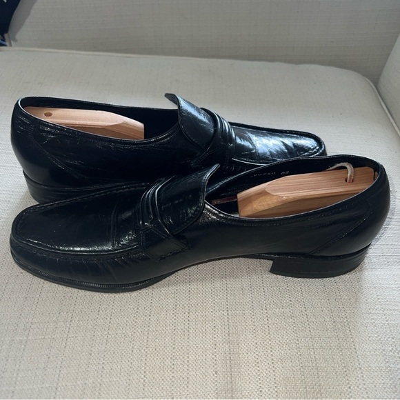 Vintage Florsheim Men's Leather Loafers, 11 D 17089 Black Slip Ons - Picture 7 of 11